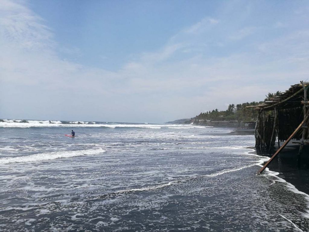 Photo: El Sunzal Beach in El Salvador