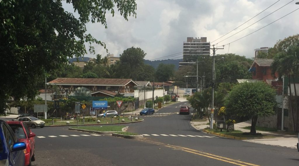 Photo of a typical street in El Salvador