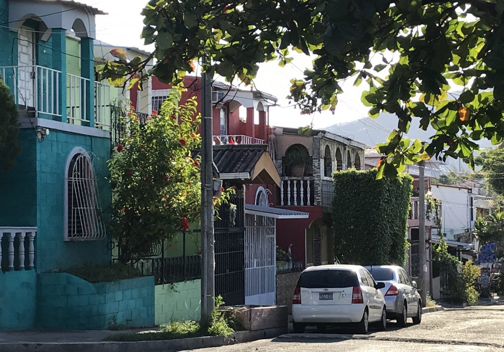 Photo of typical residential street in San Salvador