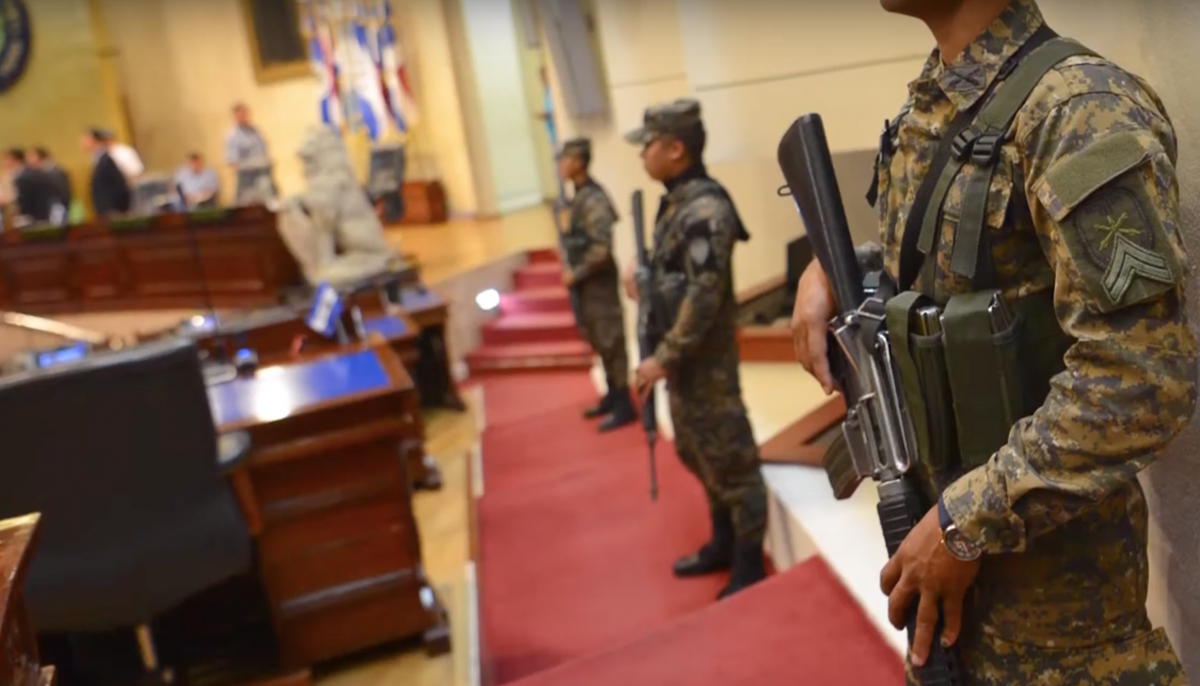 Soldiers In El Salvador’s Parliament: The Details